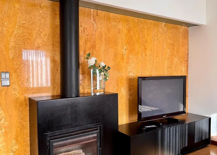 Foz & Farol House - *