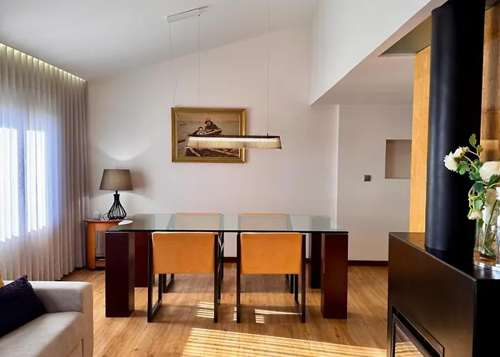 Foz & Farol House - בית נופש אספוסנדה