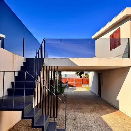 Foz & Farol House - *